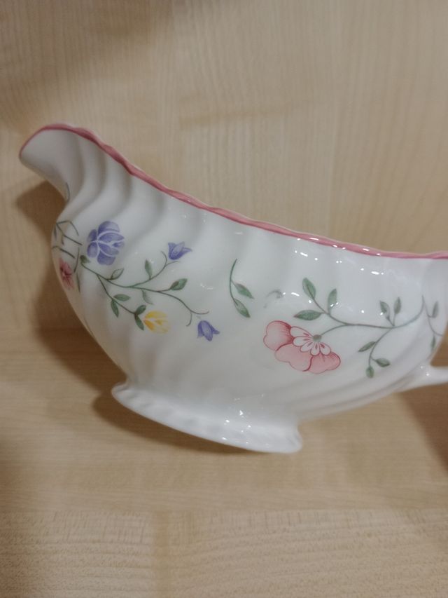 Salsera inglesa de porcelana