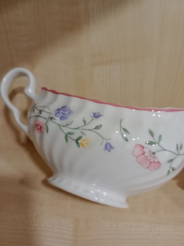 Salsera inglesa de porcelana