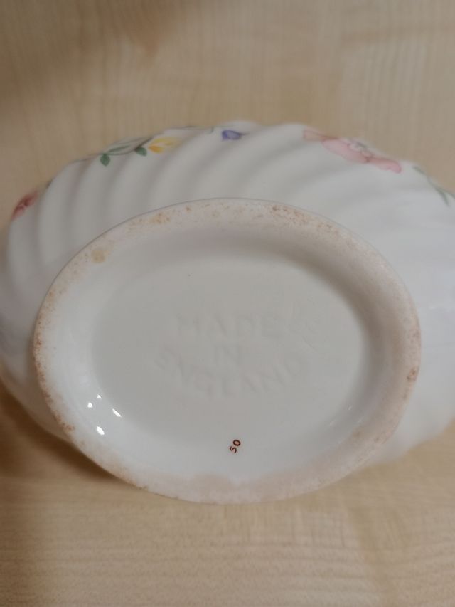 Salsera inglesa de porcelana