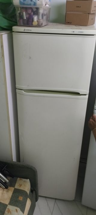 Nevera Edesa vendo en perfecto estado 60 eu