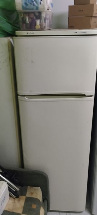 Nevera Edesa vendo en perfecto estado 60 eu