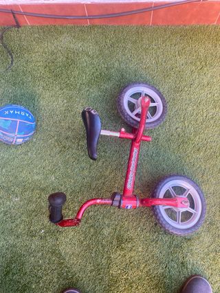 Bicicleta sin pedales Chicco Red Bullet