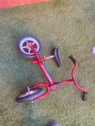 Bicicleta sin pedales Chicco Red Bullet