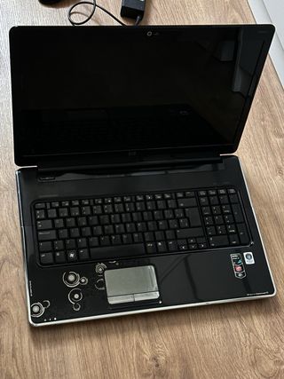 Portátil HP dv7-2015 es para piezas