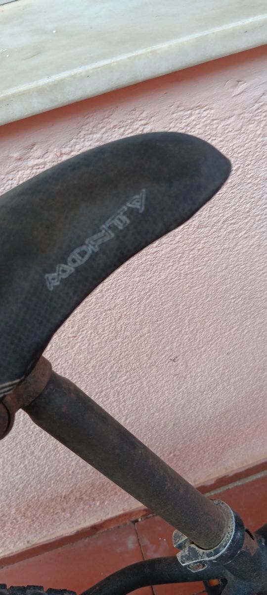 Bicicleta BMX Monty Negra