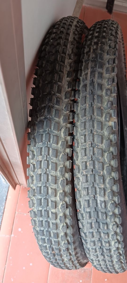 Bicicleta BMX Monty Negra