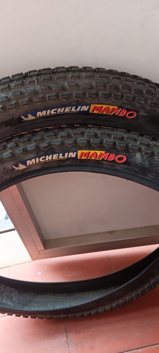 Bicicleta BMX Monty Negra