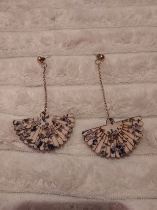 Pendientes de flamenca abanico beige y multicolor