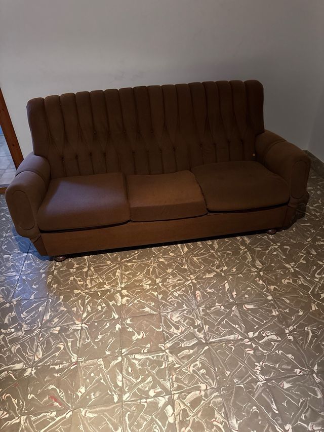 OFERTA sofás  TRESILLO MUY CÓMODO