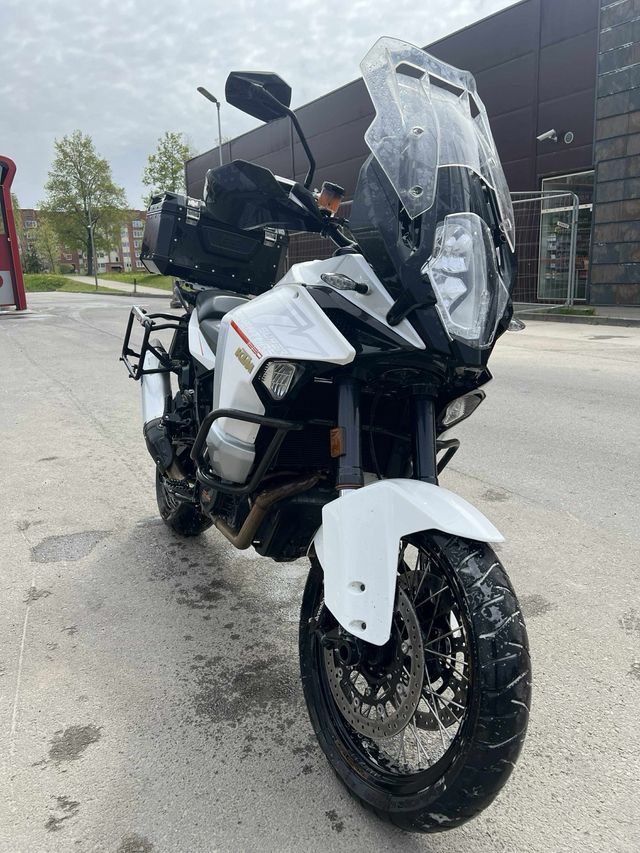 KTM Super Adventure 1290cc