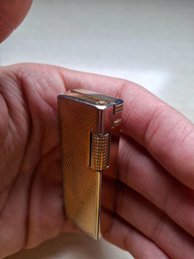 Encendedor Zenith 222 Dorado