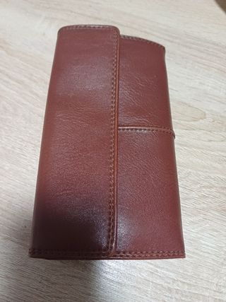 Cartera monedero de piel marrón