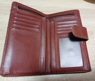 Cartera monedero de piel marrón