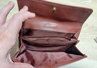 Cartera monedero de piel marrón