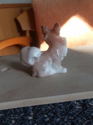 Figura Lladro Perro Chihuahua