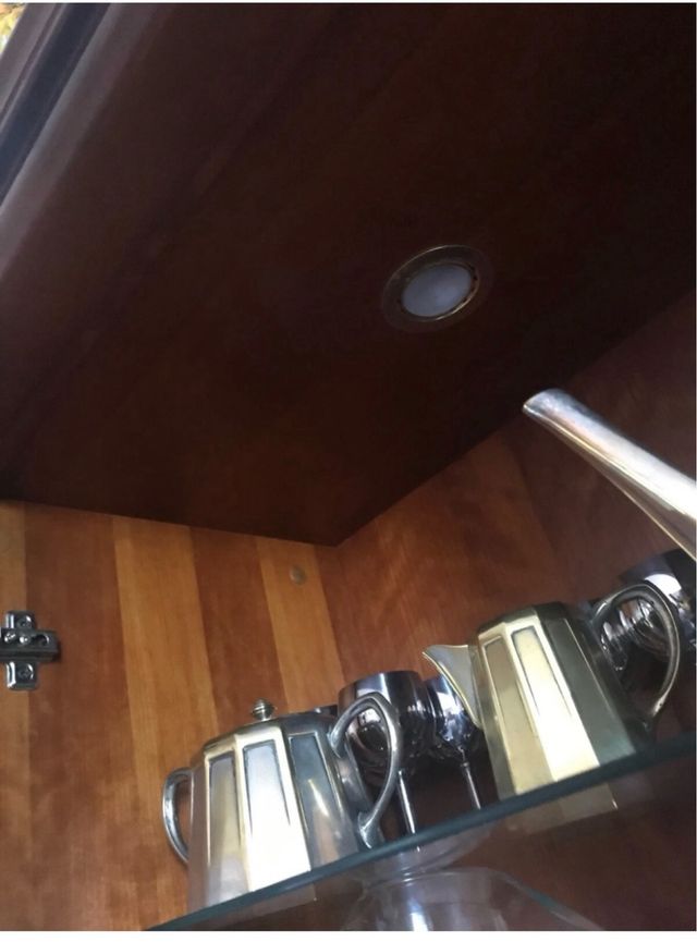 Credenza ciliegio con vetrina