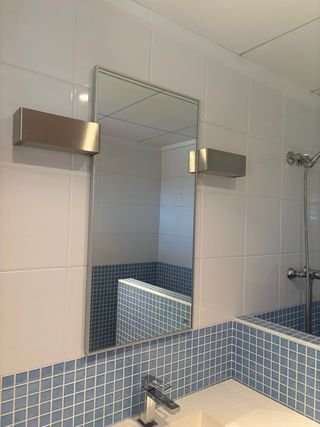 Mueble de baño Porcelanosa blanco.