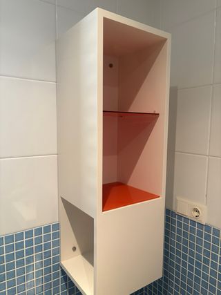 Mueble de baño Porcelanosa blanco.