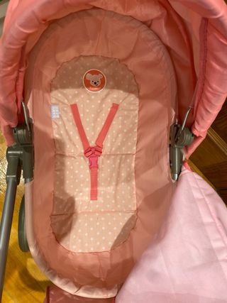 Carrito de muñecas rosa