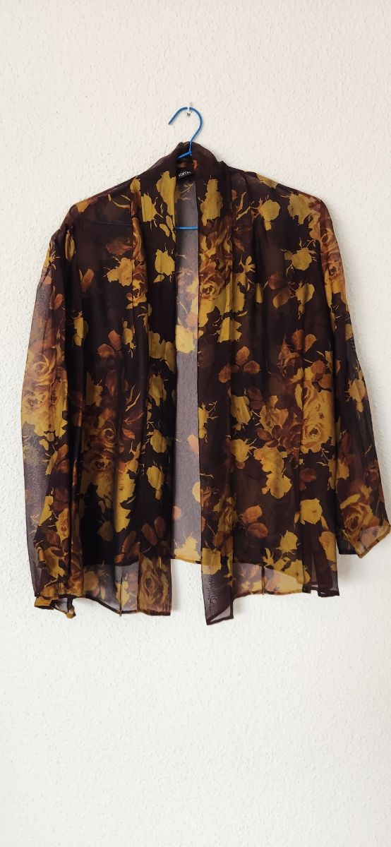 Traje de mujer de tres piezas de Sintesis