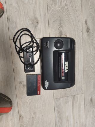 Sega Master System II + Mando + 2 Juegos