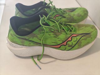 Saucony Endorphin Pro 3 Verde