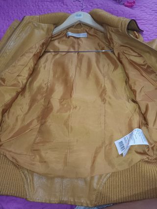 Chaqueta de piel mostaza Vero Moda