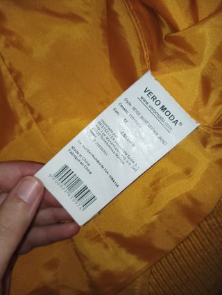 Chaqueta de piel mostaza Vero Moda