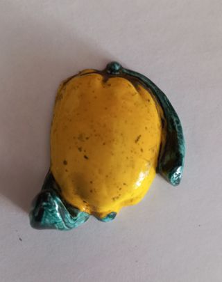Appendino in ceramica giallo
