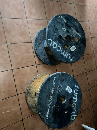 Mesa Bobina Madera Negra y Marrón