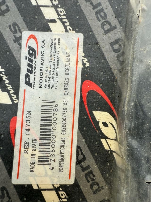 Porta matrículas Puig Suzuki GSXR600/750 08