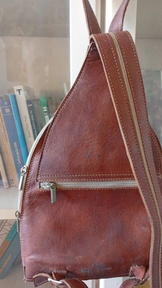Mochila de cuero artesanal