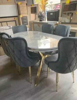 Mesa de comedor importada mármol y metal
