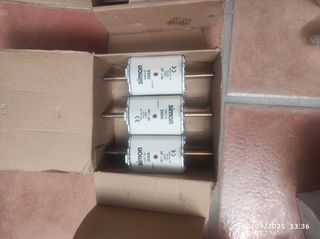 Fusibles y Bornas Eléctricas