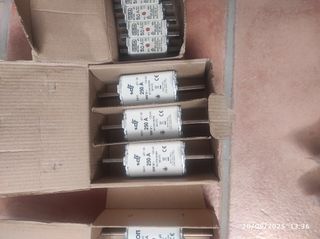Fusibles y Bornas Eléctricas