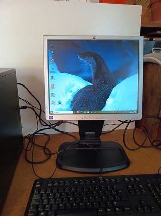 PC Completo Core i5 con WiFi LG Negro
