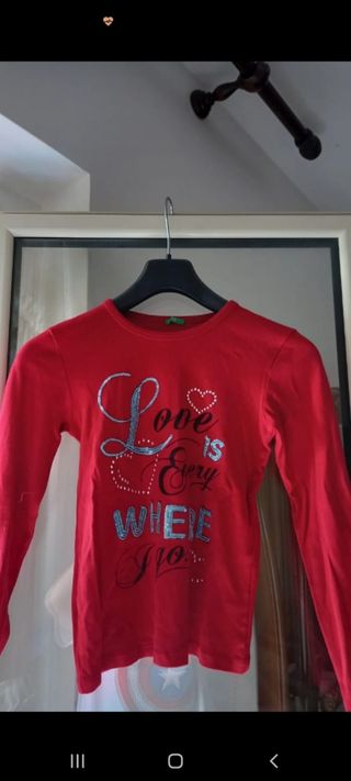 Tshirt bambina rossa con scritta Love
