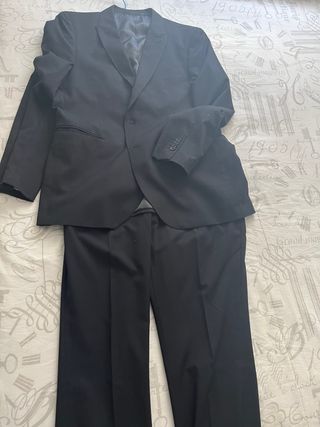 Traje Negro Pantalón y Chaqueta Talla 56