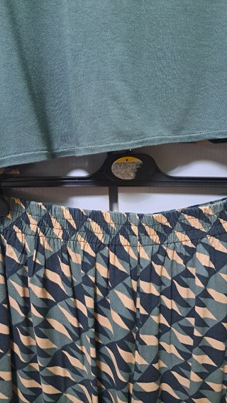 Conjunto Blusa y Falda pantalón Largo Estampada