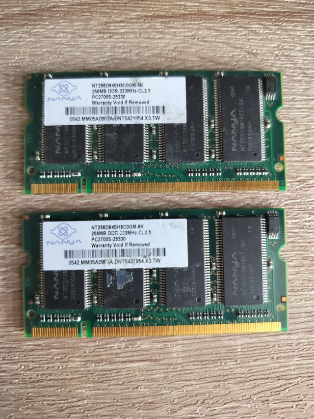 2x Nanya 256MB DDR-333MHz PC2700S-25330 RAM