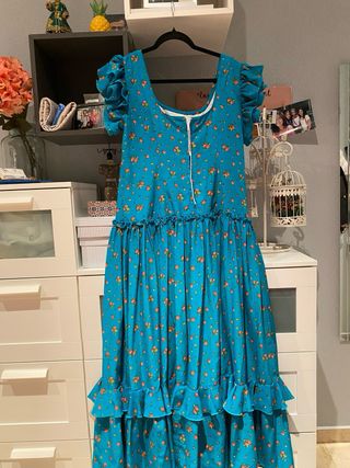 Traje de flamenca azul con flores. Talla 42-44. 