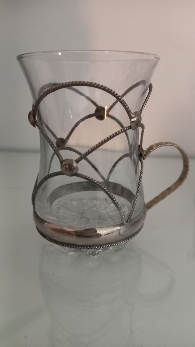 6 Tazas de Té de Vidrio con Soporte Metálico