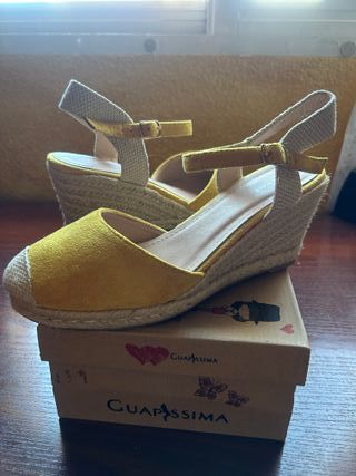 Sandalias esparto amarillas Mussi