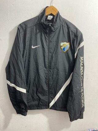 ¡¡OFERTA! Talla M Chaqueta Nike Málaga Impermeable