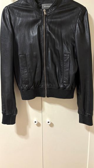 Chaqueta de piel estilo bomber negra