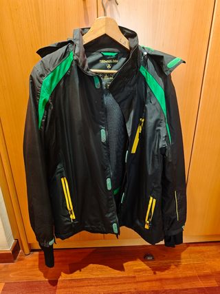 Chaqueta hombre negra y verde