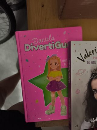 Libros varios niñas 2 eur cada uno