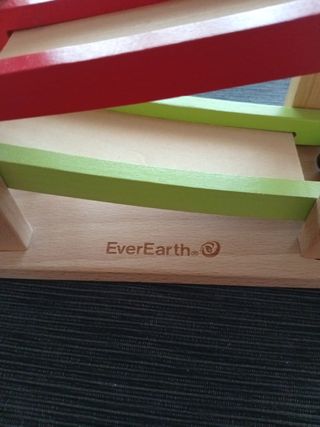 Rampa per auto in legno colorata