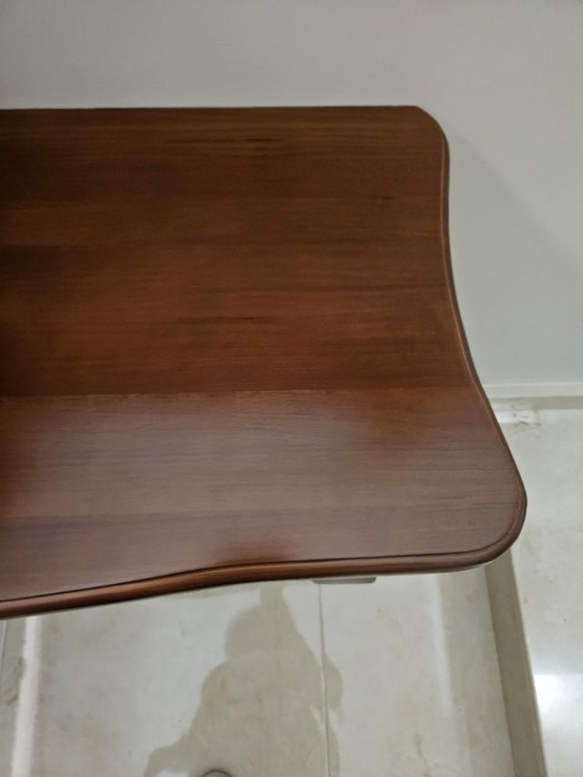 Consola de madera