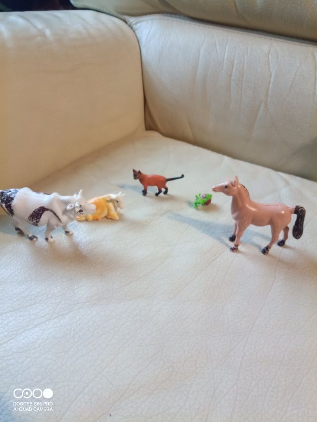 Set di animali giocattoli